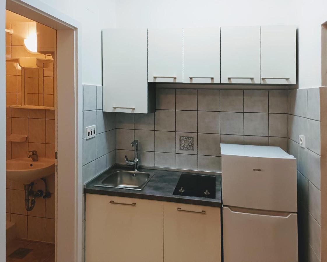Ferienwohnung Bosi I Goli Starigrad Paklenica Exterior foto